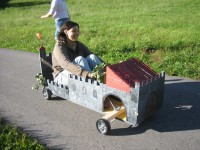 Sonniges Seifenkistenrennen, Bild 40